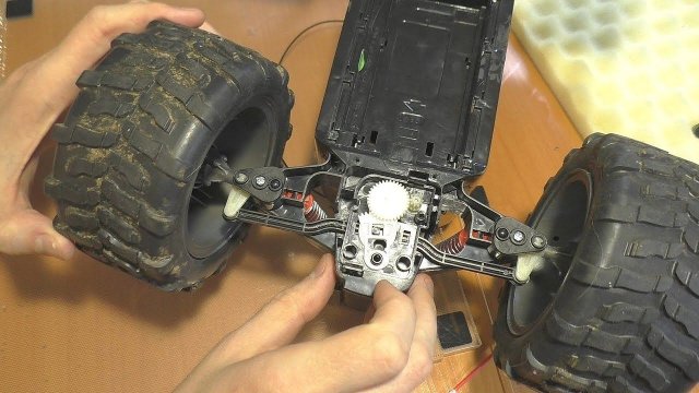 ДОРАБОТКА Р/У МОДЕЛИ АВТО: Увеличение угла поворота колёс (New Bright LR3)