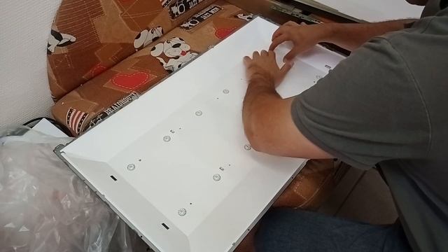 Звук есть изображения нет телевизор STARWIND SW-LED32R201BT2. Замена подсветки.