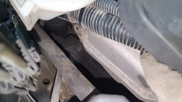 Как снять поставить ремень генератора Lifan x60.