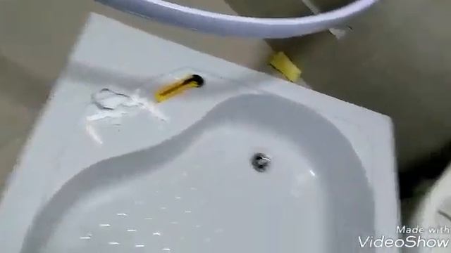 Как удалить силикон с  душевой кабины?