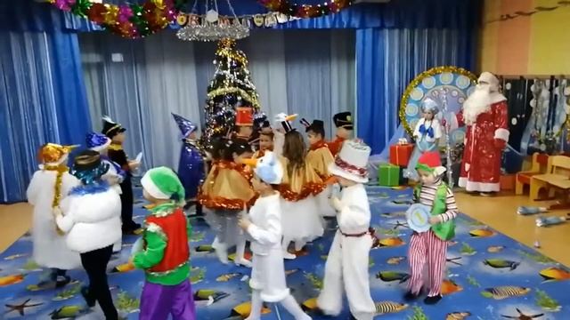 Танец новогодних часов "Тик-так тикают часы"