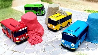 Игрушечные мультики с автобусами Тайо - Злой волшебник против автобусиков. Новые мультфильмы..mp4
