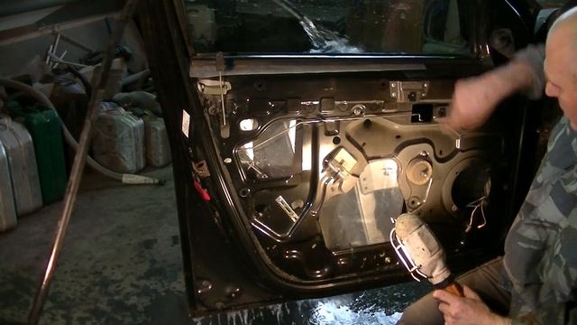 Renault Duster, протекают дверные карты. Как исправить?