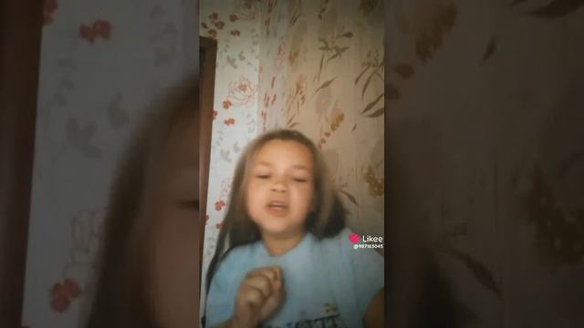 Like_7404043686889763665.mp4