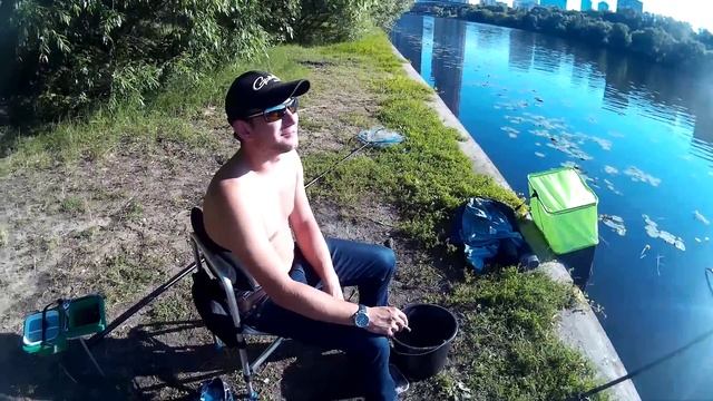 Рыбалка на фидер, ловля леща. Канал им. Москвы.