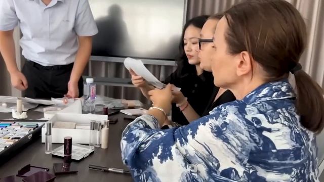 ЗАВОДЫ КИТАЯ. Вся правда о производстве косметики. Кошмарный отель.