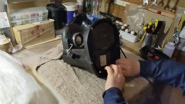 Не закачивает воду после простоя, рожковая кофеварка Делонги. Разборка и ремонт DeLonghi EC220.CD