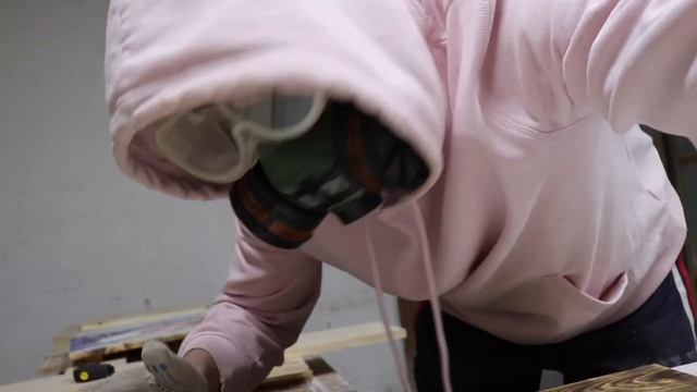 Доска Лофт своими руками. Как самому сделать амбарную доску? (браширование доски/ обжиг дерева)