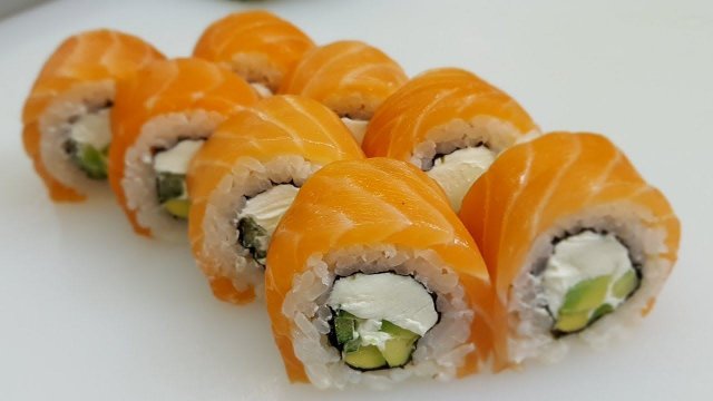 Галина Кухня в Школе Сушиста Виктора Бурда. Мои первые роллы.