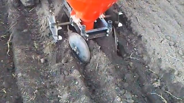 КМЗ-012 Картофелесажалка