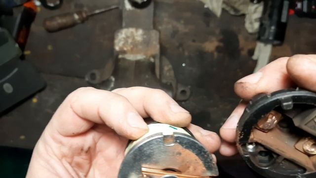 Внезапно перестало заводиться авто. Щёлкает под капотом и не заводится. Стартер, реле и клемы. 2022