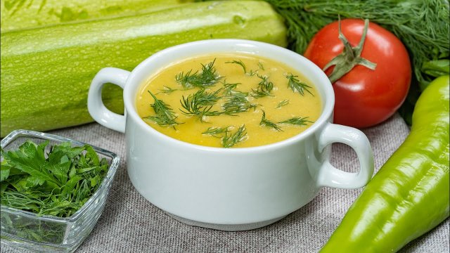 Густой, кремовый овощной суп пюре из дешевых кабачков! Любимый летний рецепт!