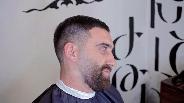 Как сделать Фейд на бороде?Как сделать контур бороды?Как правильно стричь бороду? #dr_fade