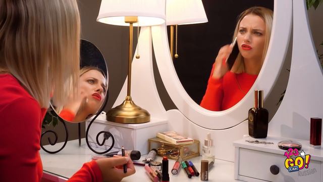 СОВЕРШЕННО БЕЗУМНЫЕ БЬЮТИ-ЛАЙФХАКИ || Веселые бьюти-хитрости, которые реально работают