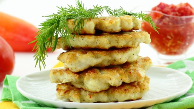 🍗 Мясо по албански из курицы — рецепт вкусных рубленных оладьев из из куриного филе