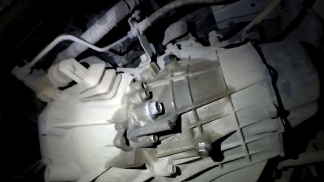 Замена масла в МКПП Hyundai Solaris / Kia Rio.