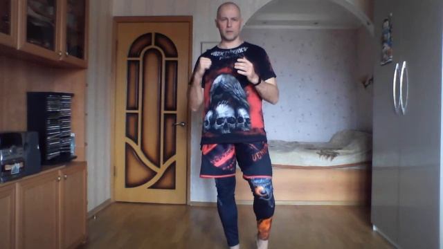 Серийные удары ногами, часть 2 упражнения на равновесие