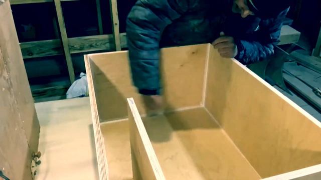 Короб под 2х12 сабвуфера в седан