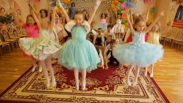 Танец "Опа- опа, Чики-чики". Муз.рук. Е.Рабская.