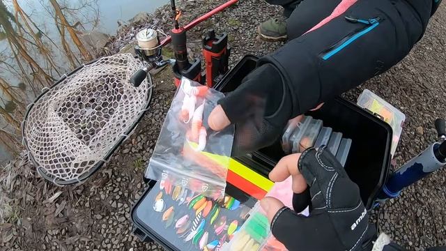 Как ловить форель на силикон. Правильная проводка. Рыбалка. Forellenangeln. Angeln am Forellensee.