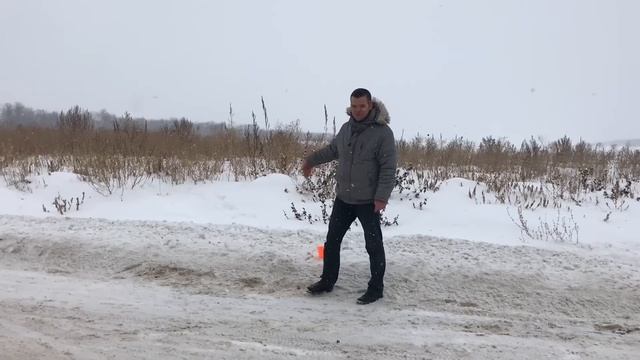 ШИПЫ против ЛИПУЧКИ, какая резина лучше?