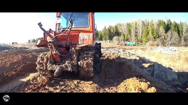 Что может трактор ДТ-75 в руках профессионала? Бульдозерные работы.