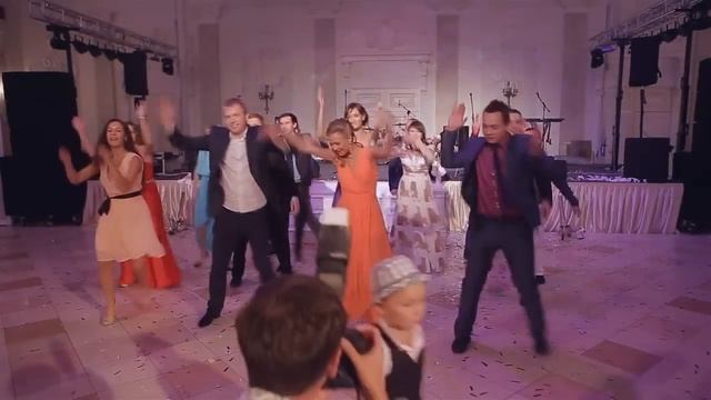 Танцевальный подарок на свадьбу от друзей. Свадебный Флешмоб.