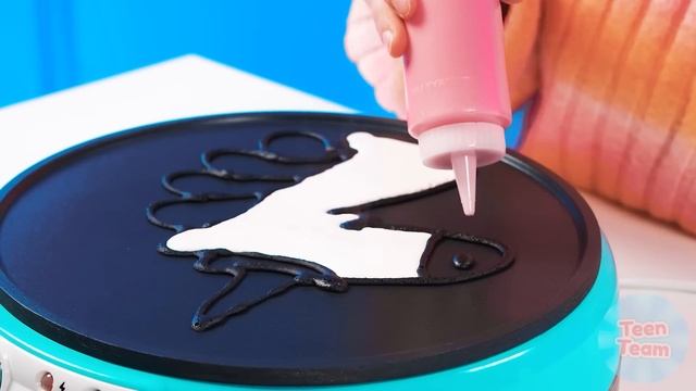 Кулинарный Челлендж: Уэнсдей против Бабушки | Кухонные гаджеты и Лайфхаки для родителей от TeenTeam