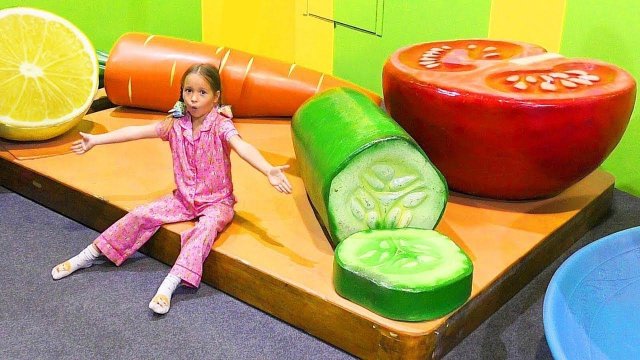 София и волшебный Дом Великана, забавная история про Гигантские Игрушки