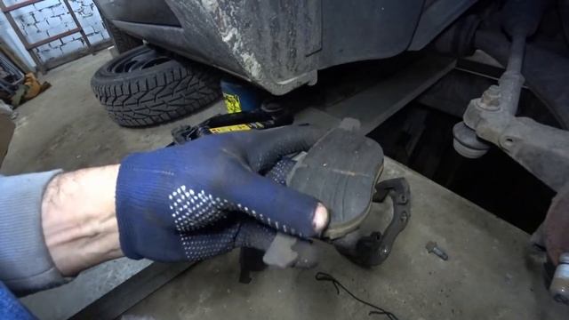 Как снять стартер Ford Focus II (ремонт стартера + большое ТО тормозов)
