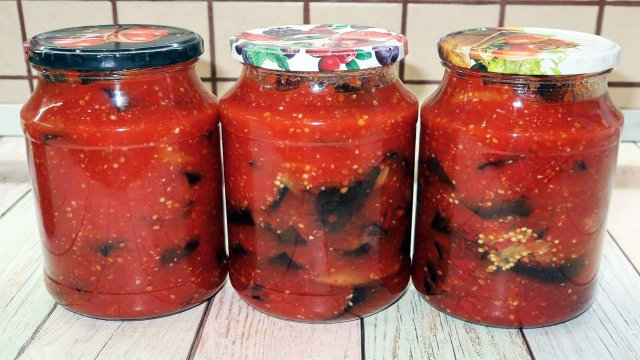 Тещин язык из баклажанов на зиму. Баклажаны в аджике