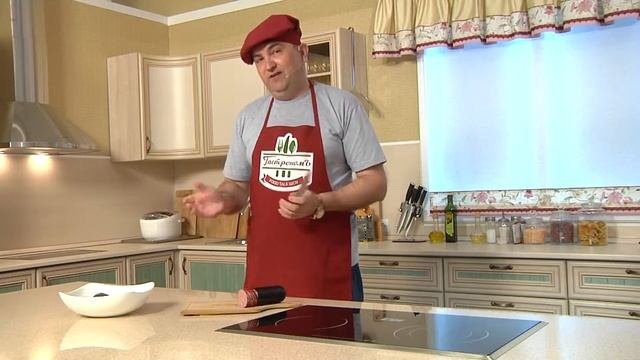 Полезные советы как чистить копченую колбасу.