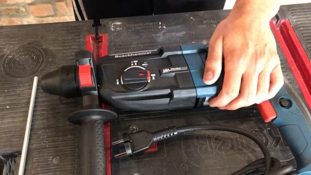 Перфоратор BOSCH GBH 2-28 Professional Видеоотзыв (обзор) Максима