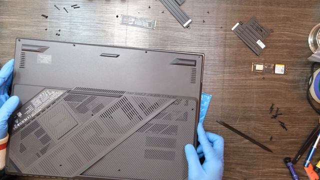 ASUS ROG STRIX G18-G814 Disassembly for RAM, SSD Upgrades