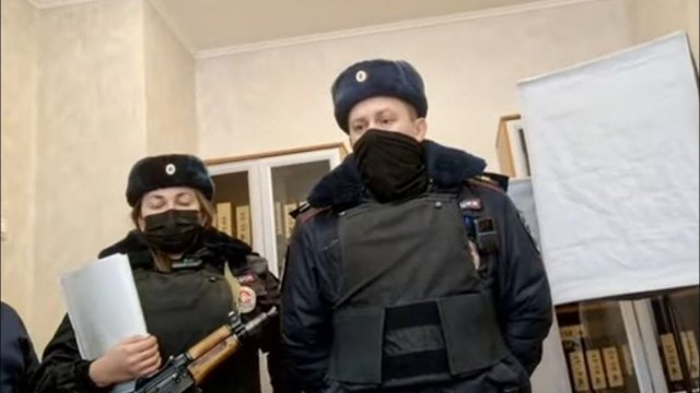 МОСКВА СЛЕЗАМ НЕ ВЕРИТ  Директор школы #1387 без педагогического образования, вот результат ♀️