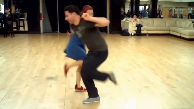 А мы танцуем!