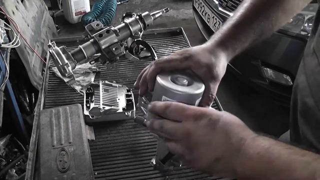 Kia ceed стук в рулевой колонке
