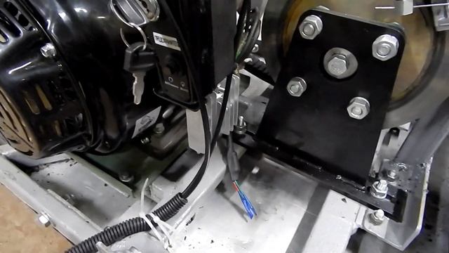 Самодельный снегоход мотобуксировщик.  Мотособака с КПП от ВАЗ. Лучший снегоход FV 304!!!
