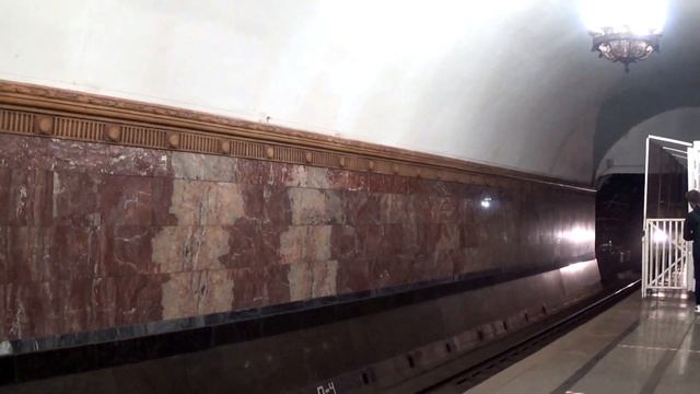 Парад поездов / 86 лет Московскому метро (Ретро-поезд, Еж-3, Номерной, Яуза, Русич, Ока, Москва)