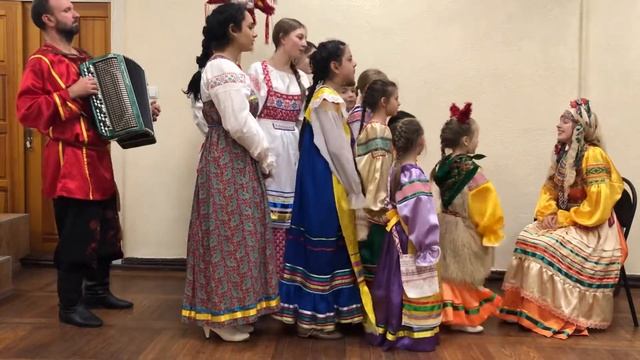 «Рождественские колядки» — Детский фольклорный ансамбль «Крупеничка»