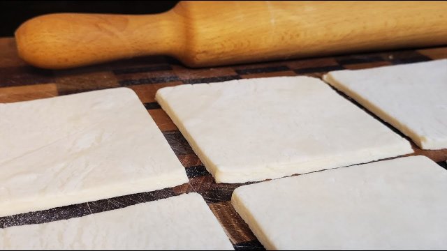Это Самая ВКУСНАЯ и БЫСТРАЯ Выпечка из Слоеного Теста! Рецепт выпечки из Слоеного теста!