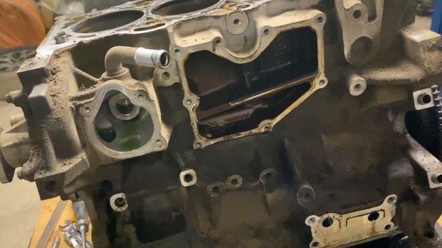 зажало клапан / Mazda CX7