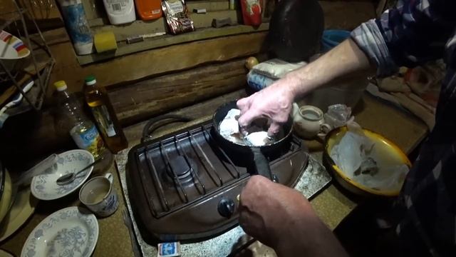 Живём с Батей Две Недели в Тайге. Охота. Проверка Сетей. Готовим Добытую Дичь и Рыбу.