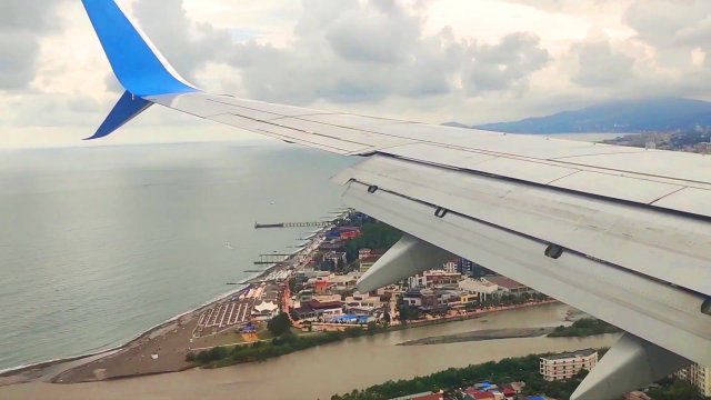 Очень красивый заход и посадка в аэропорту г. Сочи на Боинг-737