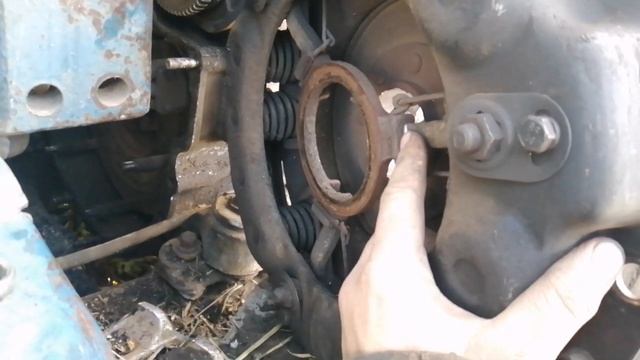 Дт75, трактор - Легенда. Меняем сцепление.