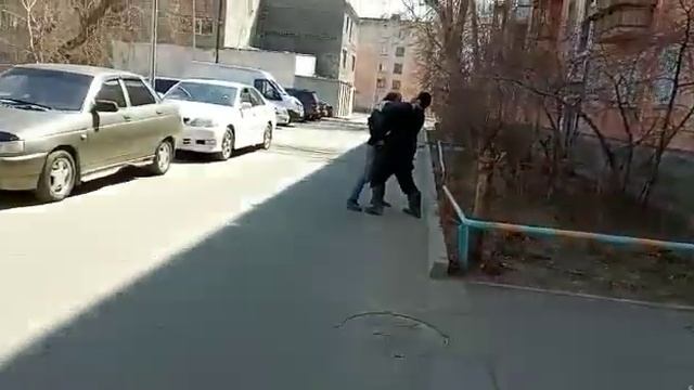 Драка Бомжей.