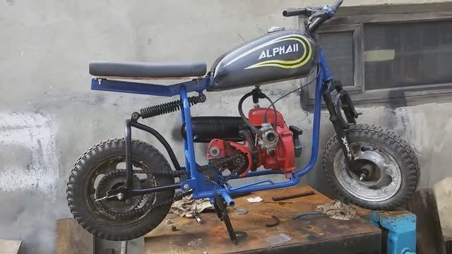 УСТРОЙСТВО и ТРАНСМИССИЯ мопеда из бензопилы!