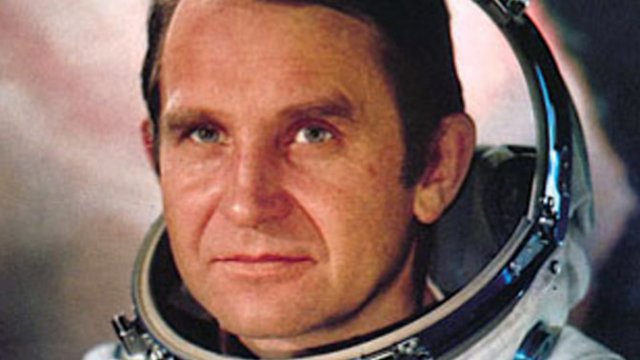 Олег Макаров