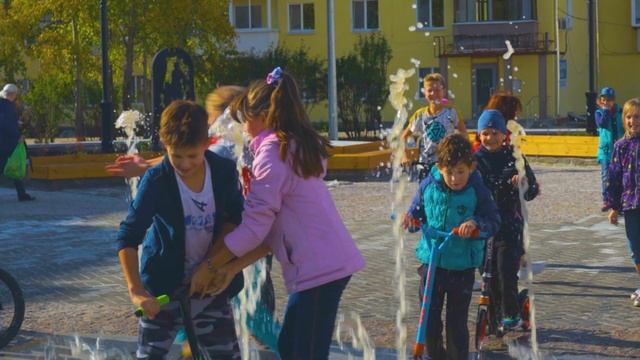 Площадь Бажова аэросъемка с коптера. Красивая съемка с квадрокоптера и с камеры, в городе Полевском