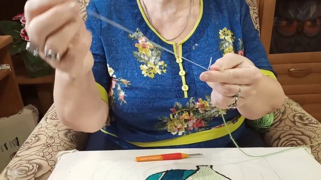 Ковровая вышивка. Как вставить нить в иглу